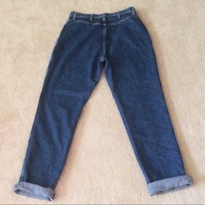 Vintage high-waisted Wrangler Jeans